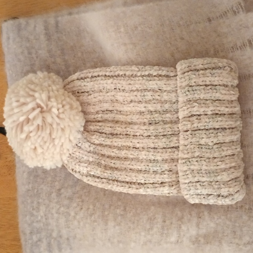 Cozy Pink Knit Hat and Scarf Set - Picture 2 of 2